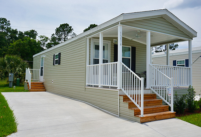 Escape to Paradise: Southern Palms RV Resort, Your Florida Oasis