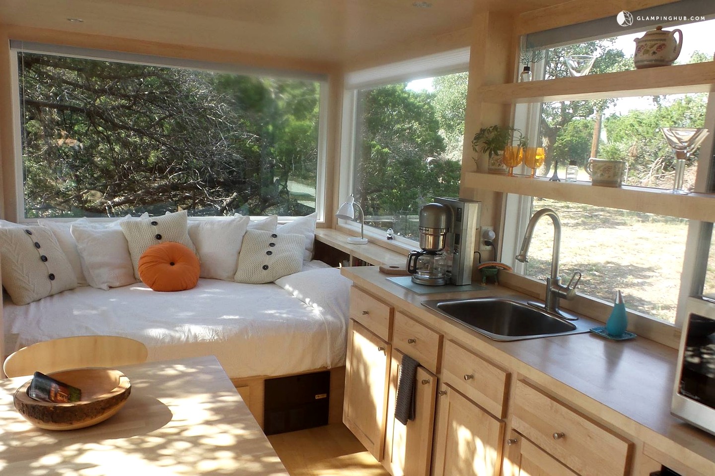 Pipe Creek, Texas Hopaway Holiday Vacation and Leisure Services