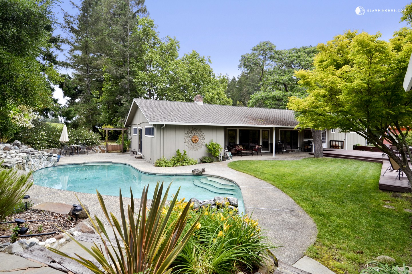 Sebastopol, California Hopaway Holiday Vacation and Leisure Services